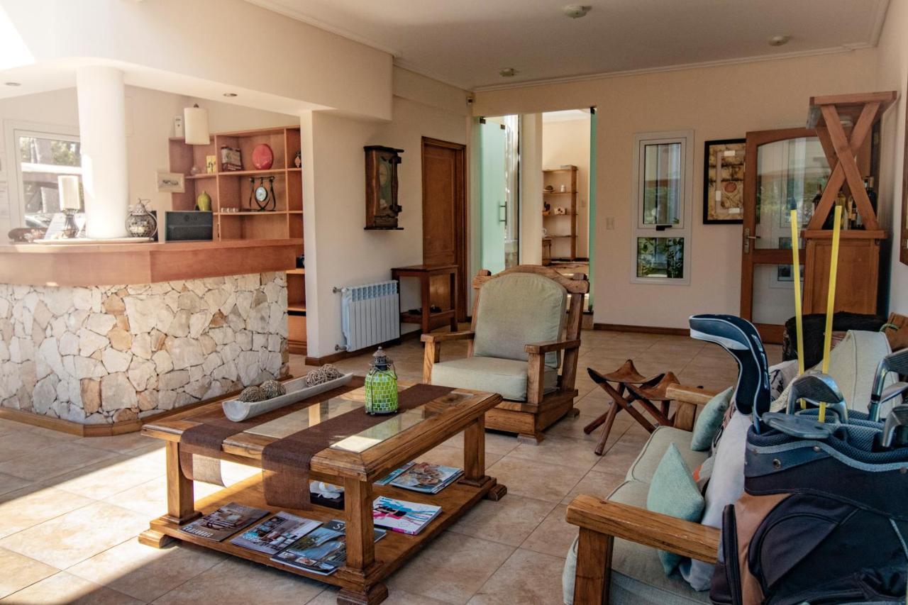 Aparthotel Haras Del Bosque Mar de Las Pampas Esterno foto