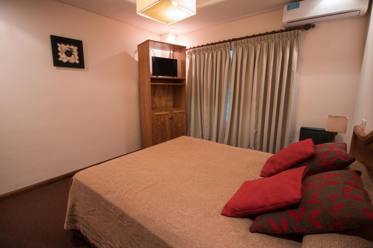 Aparthotel Haras Del Bosque Mar de Las Pampas Esterno foto